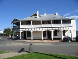 Commonwealth Hotel - Accommodation Tasmania