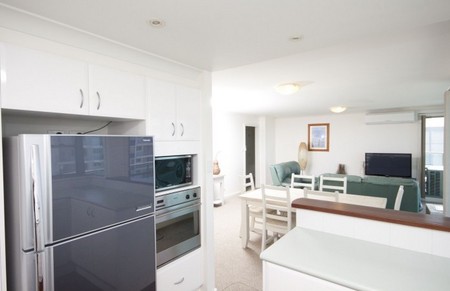 Sails Apartments - Accommodation Airlie Beach 2