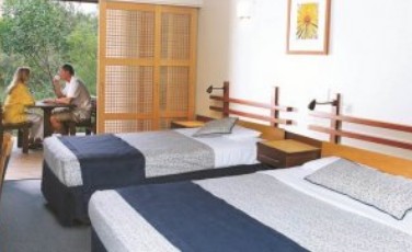 Kingfisher Bay Resort - Accommodation Burleigh 4