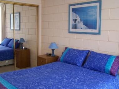 Penguin Mews - Accommodation Airlie Beach 2
