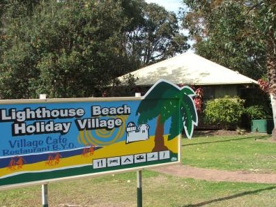 Lighthouse Beach Holiday Village - Accommodation Airlie Beach 2