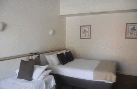 Burkes Hotel Motel - Hervey Bay Accommodation