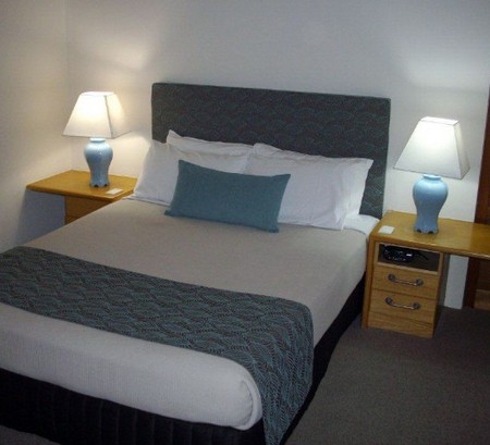 Quality Hotel Airport International - Accommodation Airlie Beach 3