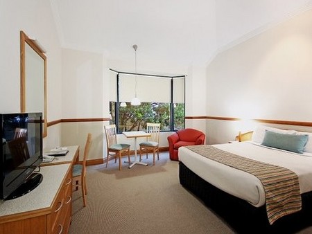 Quality Hotel Airport International - Accommodation Airlie Beach 4