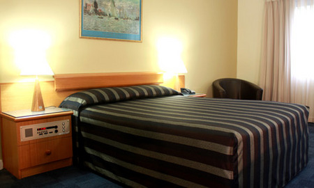 Kings Park Motel - Accommodation Whitsundays 2