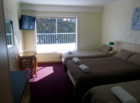 Falls Creek Hotel - Accommodation Cooktown