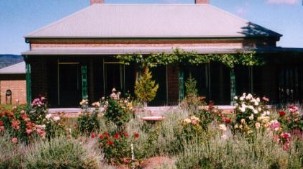 Old Wallinga Country - Coogee Beach Accommodation
