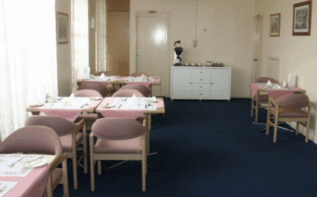 Comfort Inn Greensborough - Accommodation Burleigh 1