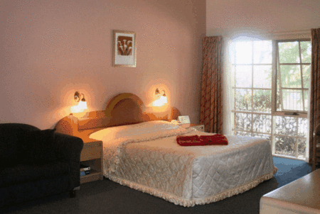 Comfort Inn Greensborough - Accommodation Burleigh 5