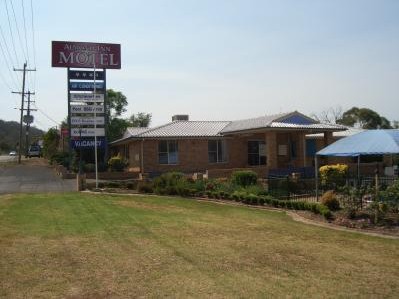 Almond Inn Motel - Redcliffe Tourism