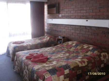 Kardinia Park Motel - Accommodation Whitsundays 2