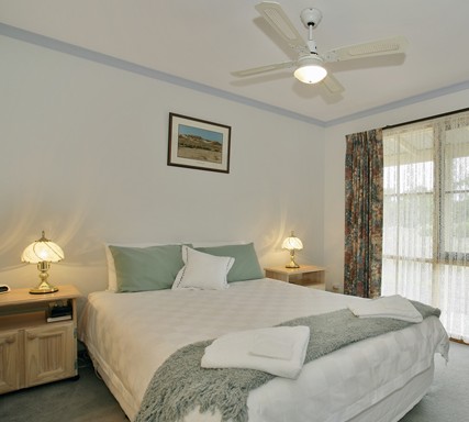 Summerfield Studio Apartments - Accommodation Adelaide 2