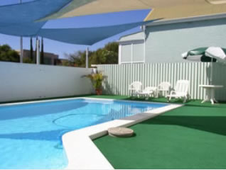 Bailey's Motel - Coogee Beach Accommodation 4