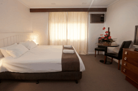 Amity Motor Inn - Accommodation Whitsundays 4