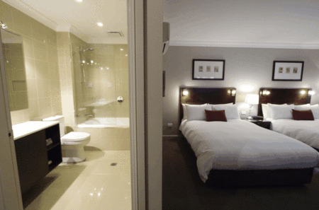 Carlyle Suites & Apartments - Tourism Noosa 1
