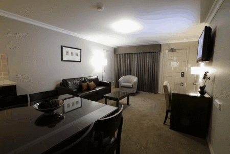 Carlyle Suites & Apartments - Tourism Noosa 4