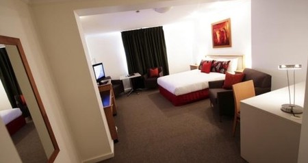 Townhouse Hotel - Tourism Canberra