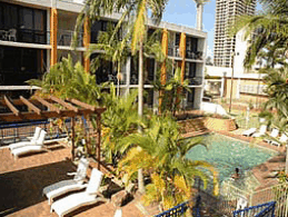 Club Surfers - Accommodation Airlie Beach 4