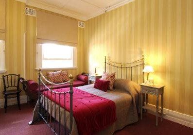 The Russell Hotel - Accommodation NT 2