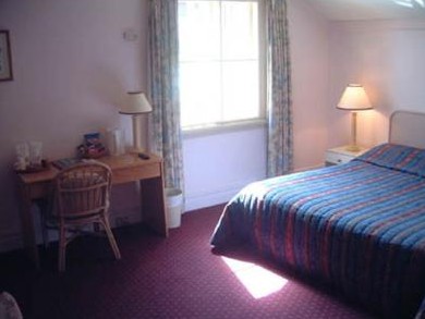 Mclaren Hotel - Accommodation Tasmania 2