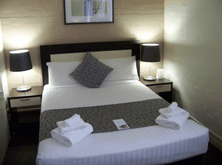 Aarons Hotel - Accommodation Port Macquarie 1