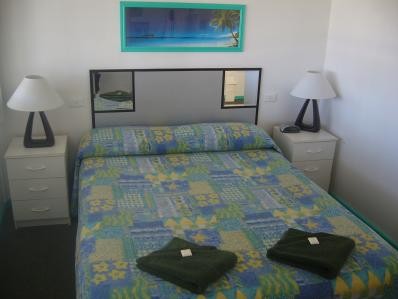 Arosa Motel - Accommodation Whitsundays 2