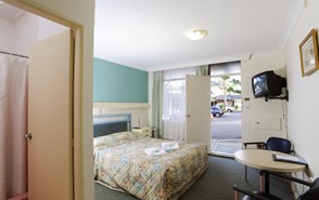 Bermuda Motel - Accommodation Main Beach 5
