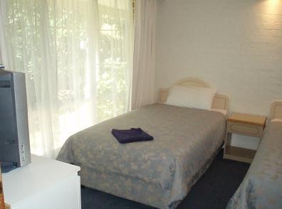 Hamiltons Townhouse Motel - Accommodation Bookings 5