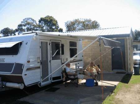Glenlodge Caravan Village - Accommodation in Bendigo