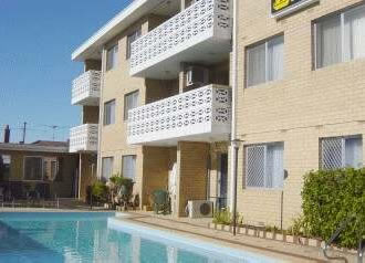 Brownelea Holiday Apartments - Dalby Accommodation 2