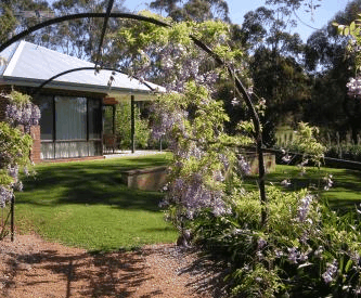 Catton Hall Country Homestead - Accommodation Perth