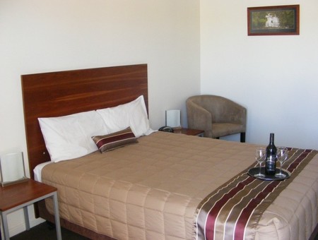 Burke And Wills Motor Inn Kingaroy - Accommodation Port Macquarie 3