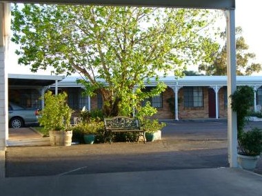 Colonial Motor Lodge - Accommodation NT 2