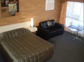Comfort Inn & Suites Essendon - Accommodation Burleigh 2
