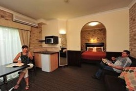 Highlander Motor Inn And Apartments - Accommodation Resorts