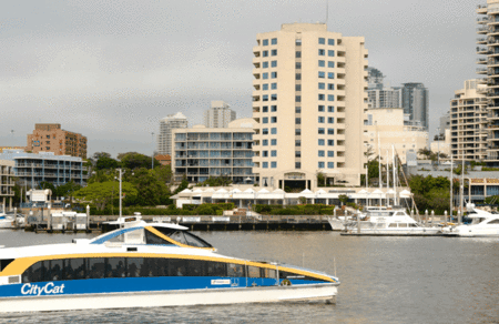 Central Dockside Apartments - Accommodation Airlie Beach 3