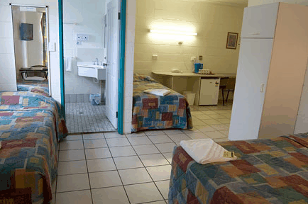 Barrier Reef Motel - Accommodation Adelaide 1