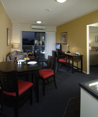 Central Brunswick Apartment Hotel - Accommodation Airlie Beach 2