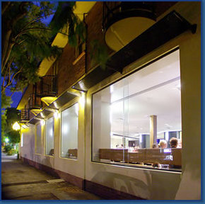 The Manly Hotel - Accommodation Noosa 2