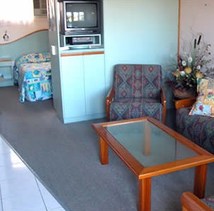 Caloundra Suncourt Motel - Accommodation Fremantle 3