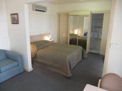 Country Comfort Cowra Countryman Motor Inn - Accommodation Tasmania 1