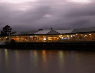 Waterfront Hotel - Redcliffe Tourism