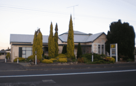 Le Cavalier Court Motel - Accommodation Port Macquarie 1