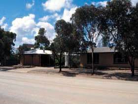 Outback Chapmanton Motor Inn - Accommodation Find 1