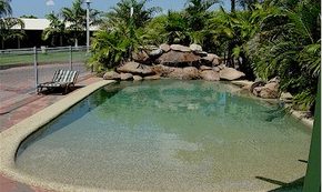 Abacus Motel - Accommodation Airlie Beach 1