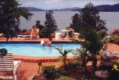 Galway Downs Lakeside Country House - Accommodation Airlie Beach 2