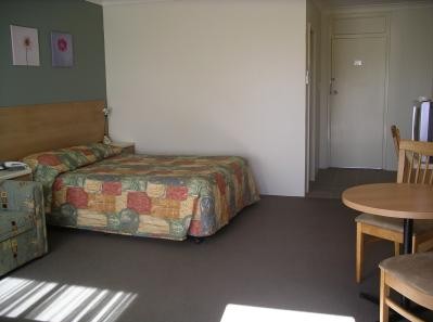 Country Comfort Orange - Accommodation Tasmania 4