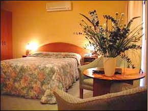 Hopkins House Motel & Apartments - Lismore Accommodation 4