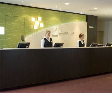 Holiday Inn Melbourne Airport - Accommodation Tasmania 2