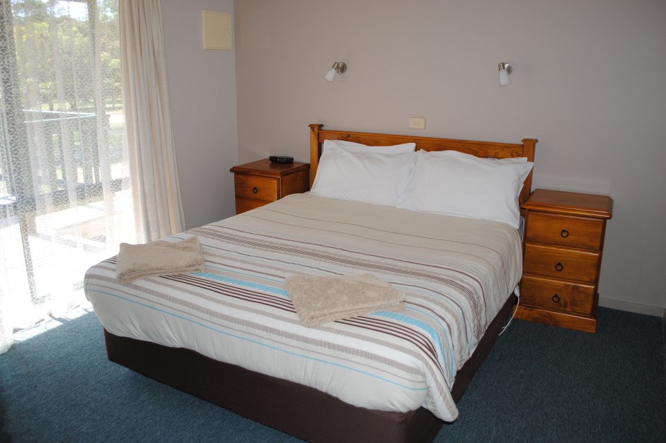 Lakes Entrance Country Cottages - Hervey Bay Accommodation 4